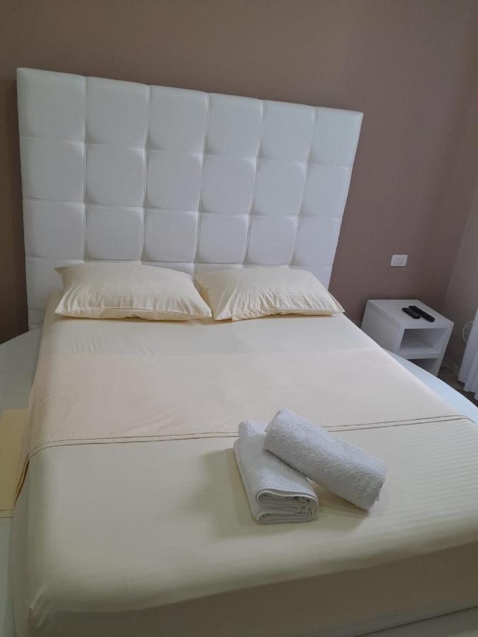Shkoder Hotel Temali Eksteriør bilde
